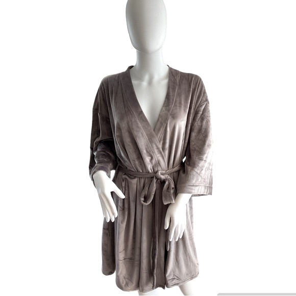 Splendid Velour Robe - Picture 4 of 14